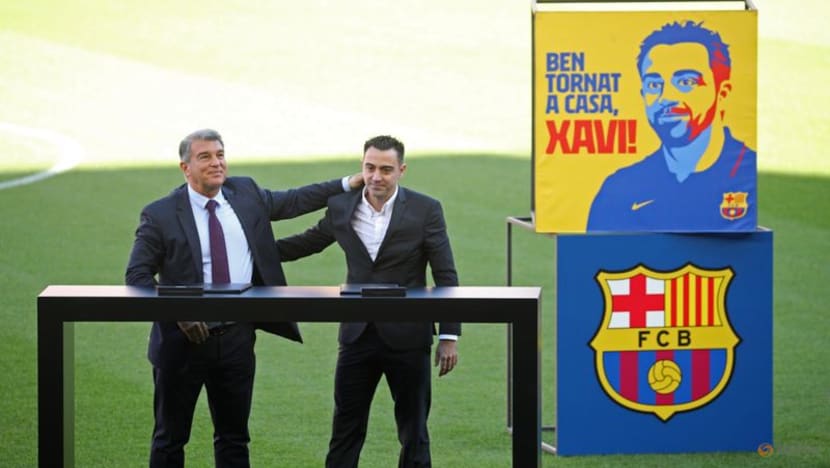 Barca unveil Xavi as new manager in front of thousands at Camp Nou Barca unveil Xavi as new manager in front of thousands at Camp Nou
