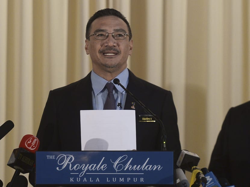 Malaysia's Acting Transport Minister Hishammuddin Hussein speaks at a news conference inside a hotel in Kuala Lumpur, April 23, 2014.  Photo: Reuters
