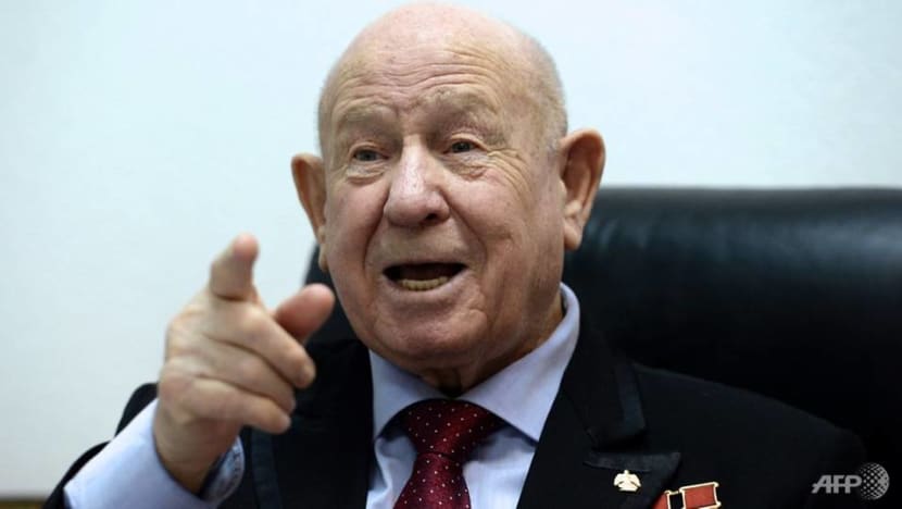 First man to conduct spacewalk, Alexei Leonov, dies First man to conduct spacewalk, Alexei Leonov, dies