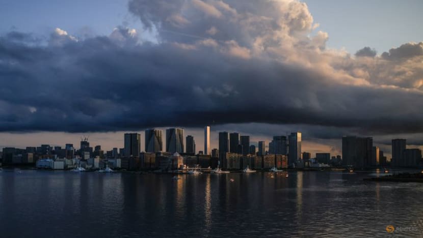 Borrowing to drive Japan's debt over 1,100 trillion yen for first time -draft Borrowing to drive Japan's debt over 1,100 trillion yen for first time -draft