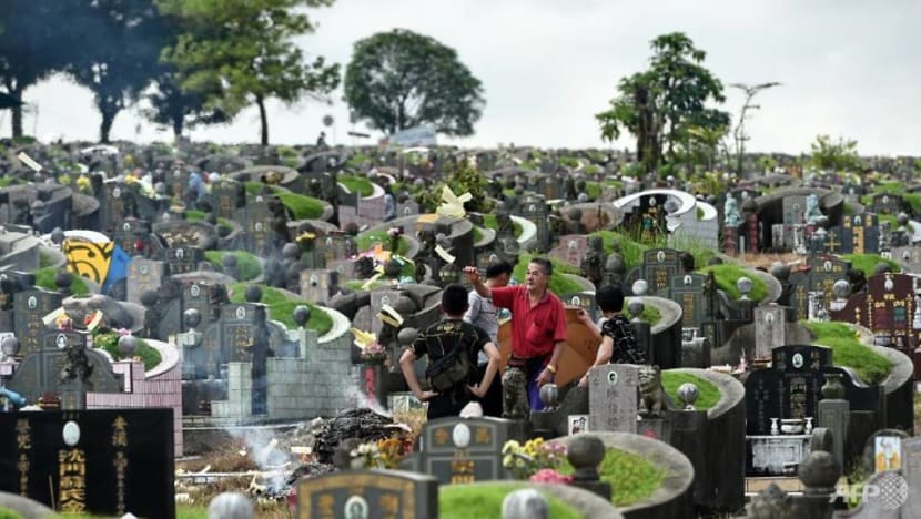 Commentary: We treat the business of death like it’s dirty work Commentary: We treat the business of death like it’s dirty work