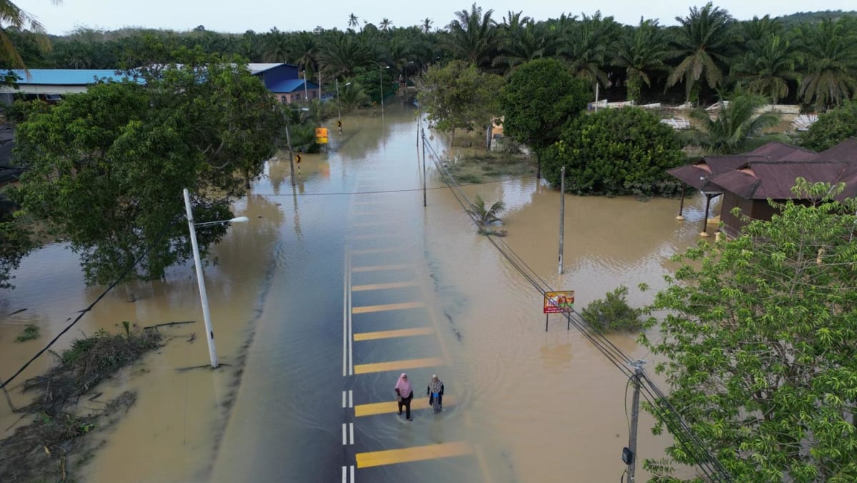 马来西亚洪水：柔佛报告第五人死亡； 疏散人数略有下降