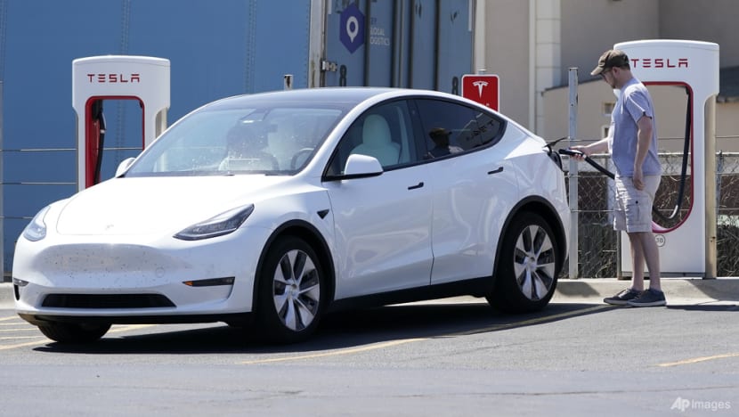 Tesla driver-assistance involved in 273 US crashes: Report Tesla driver-assistance involved in 273 US crashes: Report