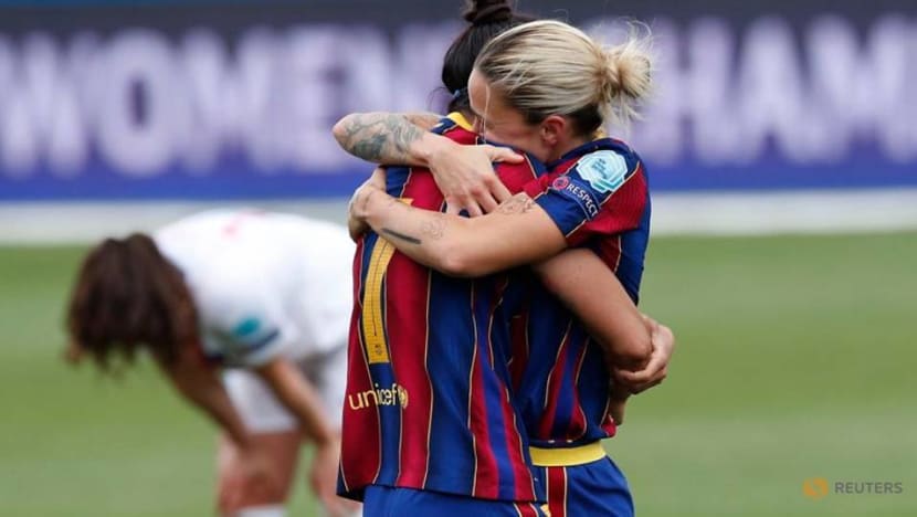 Soccer-Barcelona beat PSG to reach Women's Champions League final Soccer-Barcelona beat PSG to reach Women's Champions League final