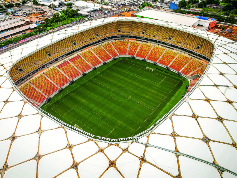 Fans detail string of problems as Manaus World Cup stadium opens