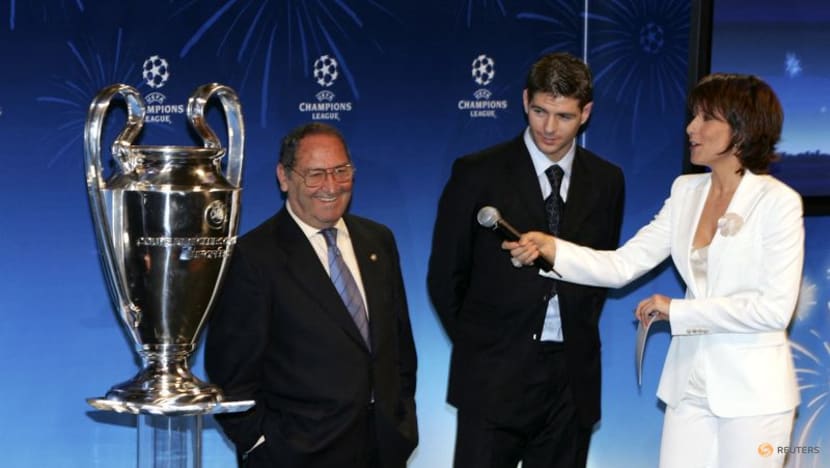 Real Madrid great Gento dies aged 88 Real Madrid great Gento dies aged 88