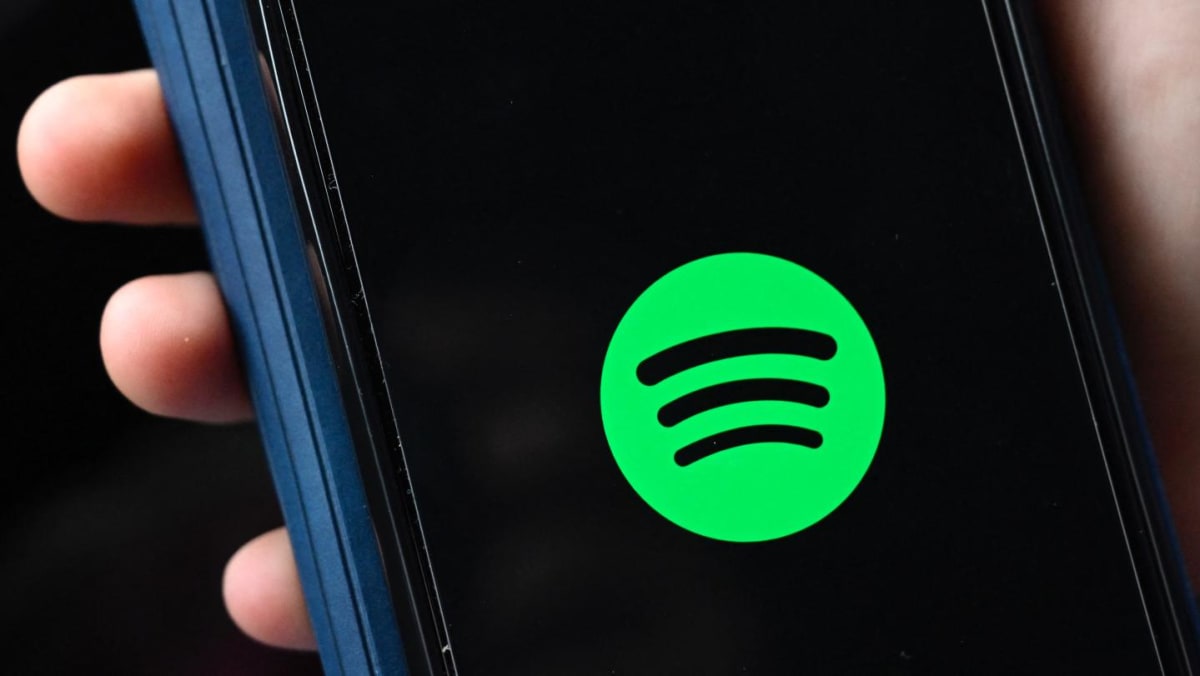 Spotify to cut 200 staff working with podcasts TODAY