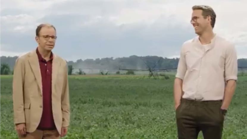 Rick Moranis Makes First On-Screen Appearance In 23 Years — In Cell Phone Ad With Ryan Reynolds Rick Moranis Makes First On-Screen Appearance In 23 Years — In Cell Phone Ad With Ryan Reynolds