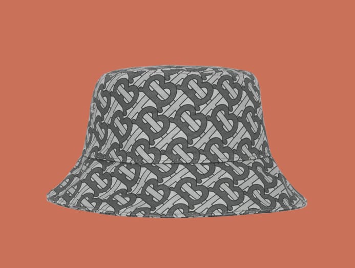 Going Ahead With A VTL Vacation? Essentials For Your Tropical Getaway - CNA Luxury 6 burberry fisherman hat