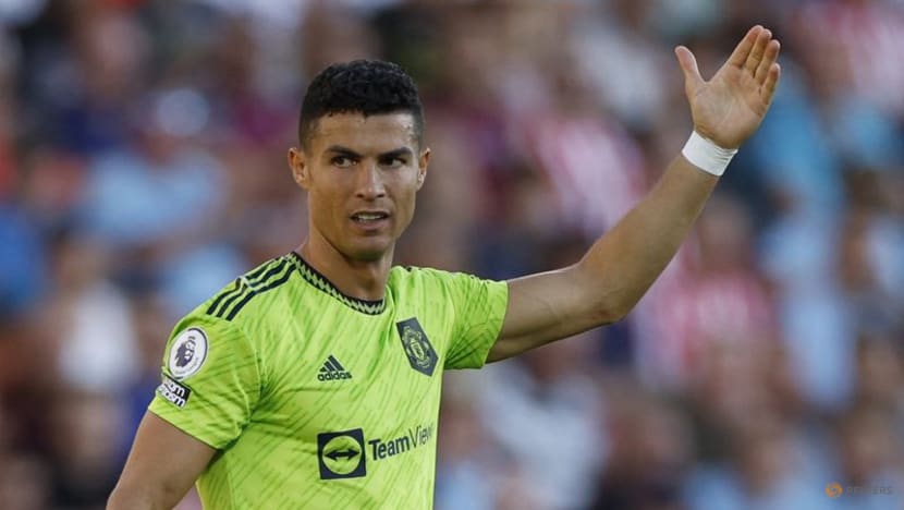 Shambolic Man United suffer humiliating 4-0 loss at Brentford Shambolic Man United suffer humiliating 4-0 loss at Brentford