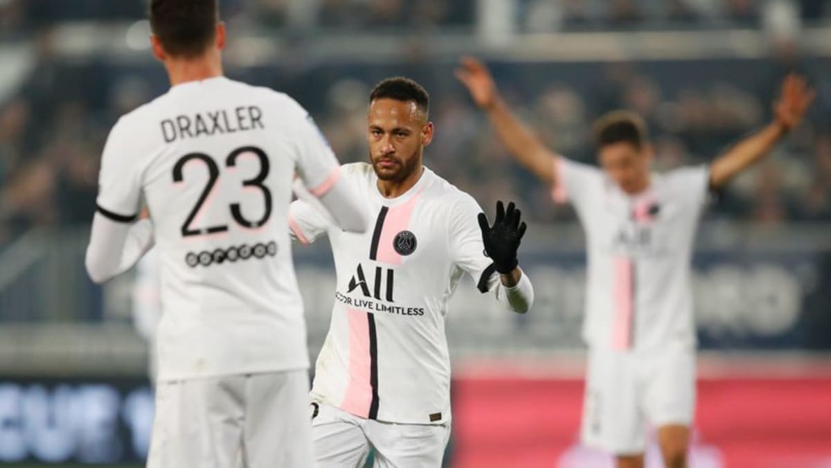 Dua gol Neymar bawa PSG menang 3-2 di Bordeaux