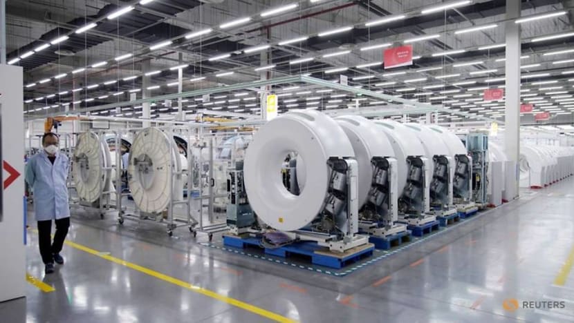 Siemens Healthineers plans two-step €7.5 billion capital hike for Varian acquisition: Sources Siemens Healthineers plans two-step €7.5 billion capital hike for Varian acquisition: Sources