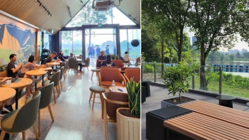 Starbucks buka cawangan mesra haiwan peliharaan di Taman Tasik Jurong