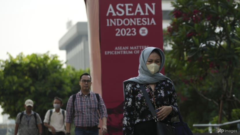 Myanmar violence and South China Sea disputes to dominate ASEAN talks