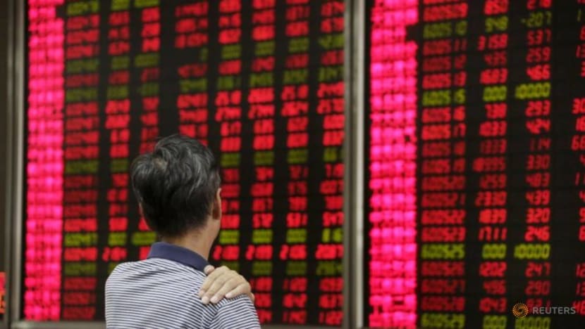 Investors flee stocks, pile into bonds as COVID-19 surges; oil plunges Investors flee stocks, pile into bonds as COVID-19 surges; oil plunges