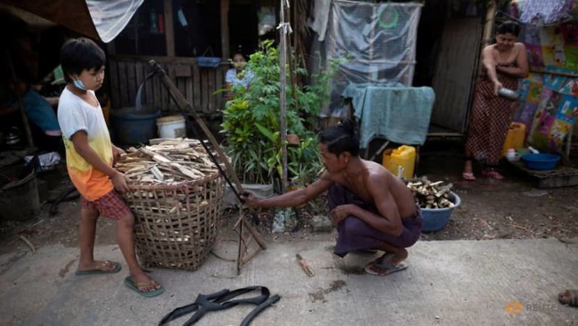 'Eating rats': Myanmar's second COVID-19 lockdown drives hunger in city slums 'Eating rats': Myanmar's second COVID-19 lockdown drives hunger in city slums
