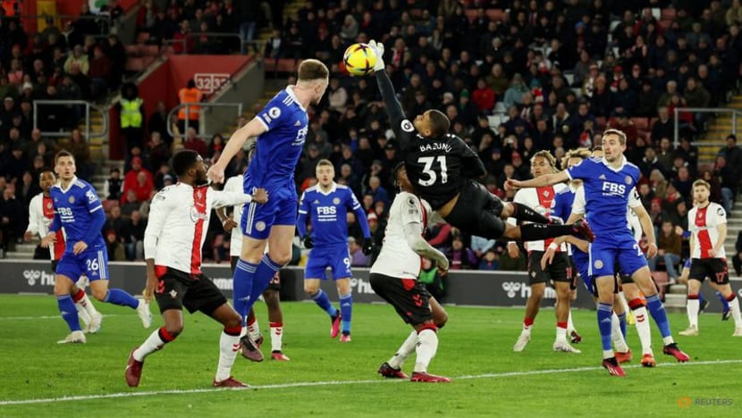 Southampton edge out Leicester to move off the bottom Southampton edge out Leicester to move off the bottom