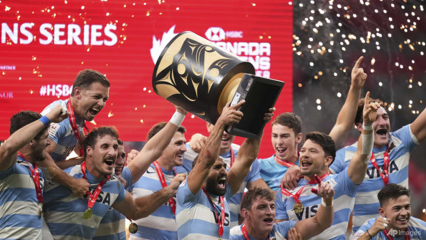Argentina stun Fiji to win first World Series Sevens title since 2009