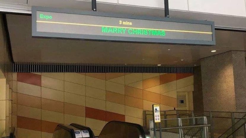 'Marry Christmas'? SBS Transit mohon maaf atas kesilapan ejaan di stesen MRT