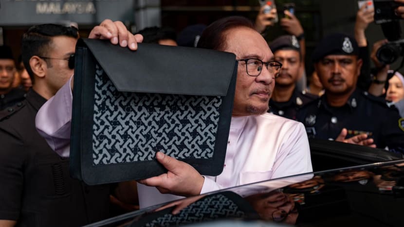 anwar%20ibrahim%20budget