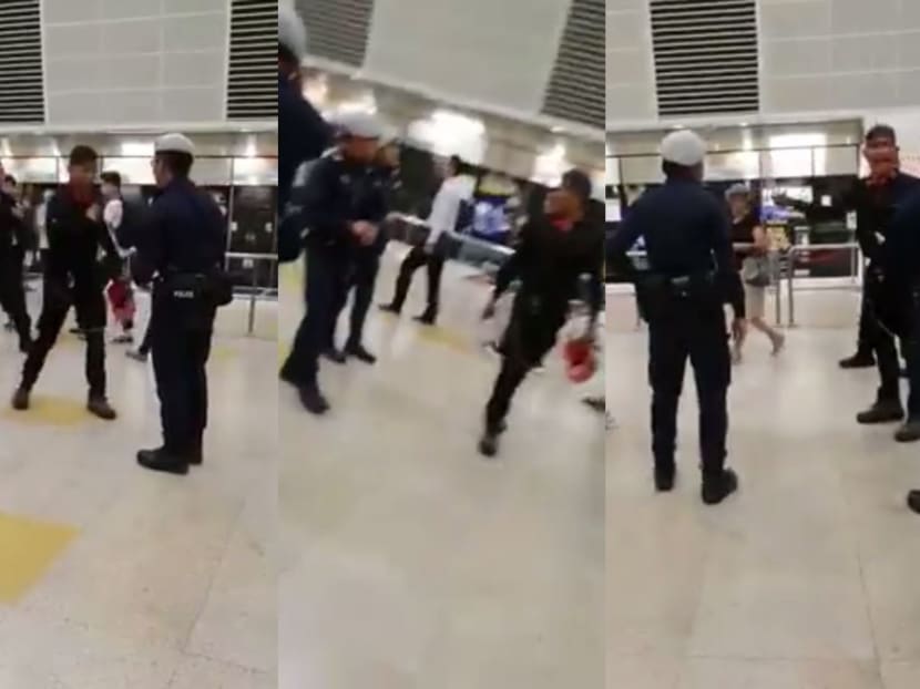 In the video which was uploaded onto Facebook group Complaint Singapore on Tuesday, a Malay man was seen talking aggressively to officers from the Public Transport Security Command (TransCom) unit, after he was approached for checks at Bishan MRT station.