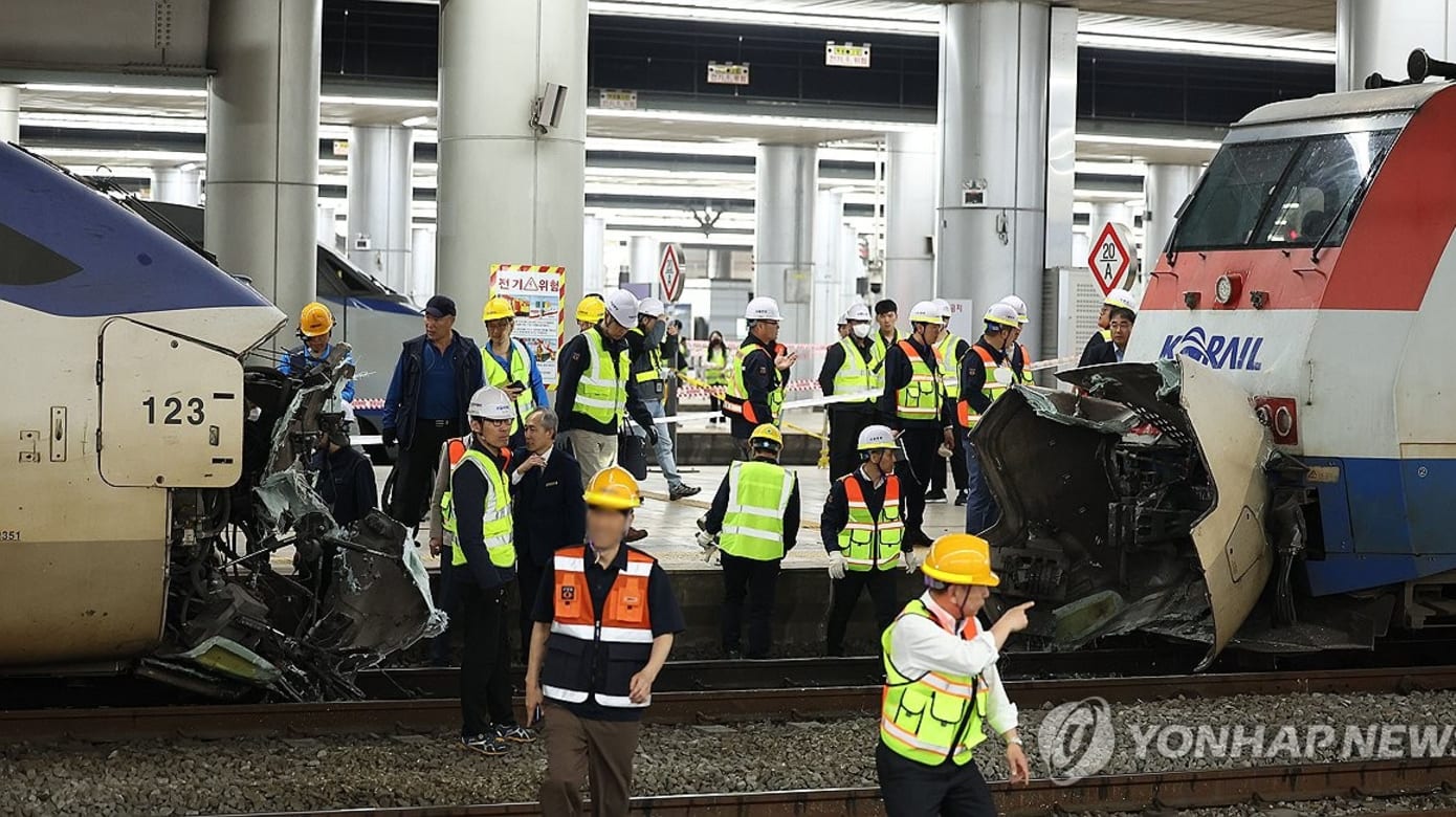首尔火车站空车撞高铁 造成四人受伤