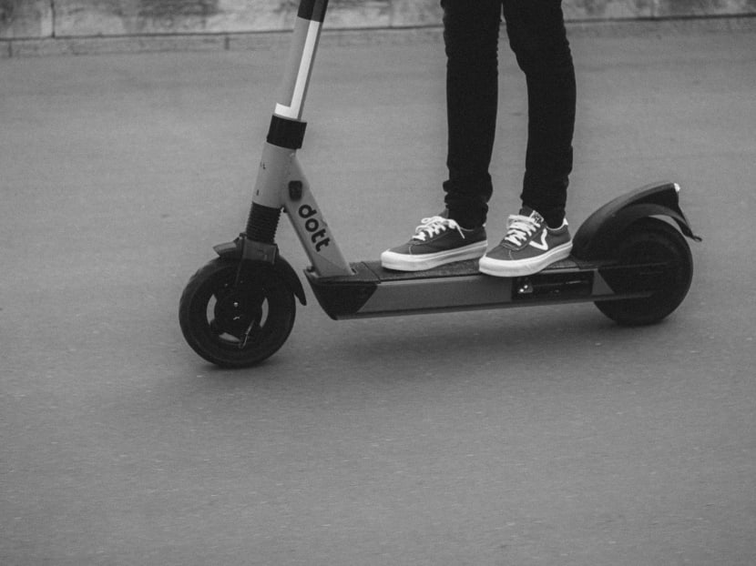 The man made his getaway on the scooter from the store on Rue Francois 1. The man made his getaway on the scooter from the store on Rue Francois 1.