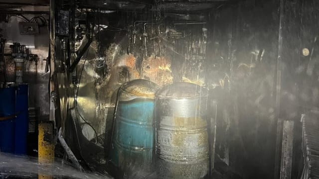 大士仓库失火 应急反应小组成员送院