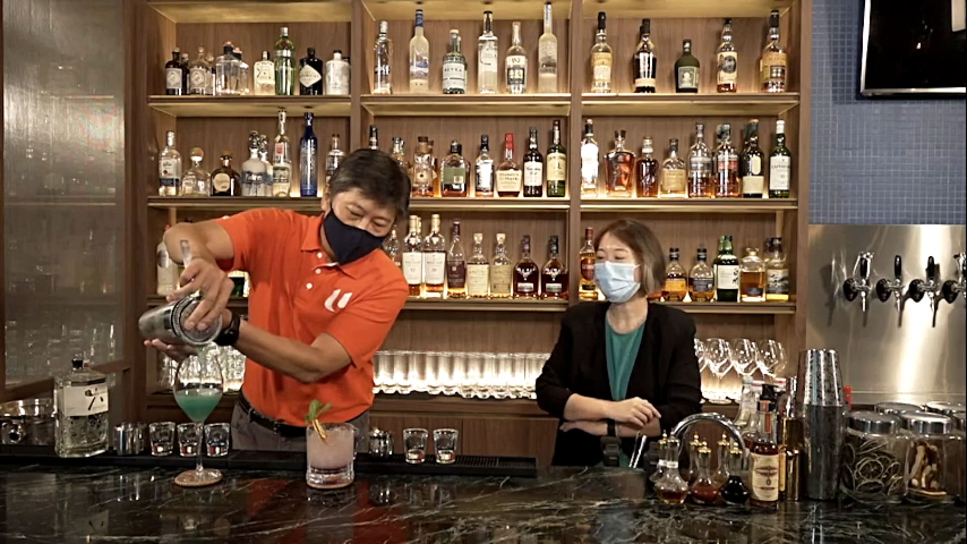 职总秘书长当调酒师分享调酒师4 0计划 8world