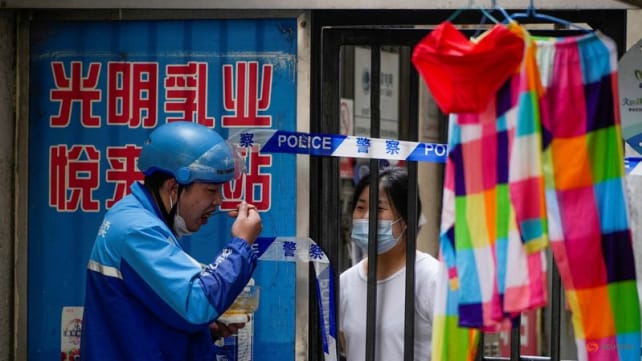 Shanghai takes baby steps towards ending COVID-19 lockdown