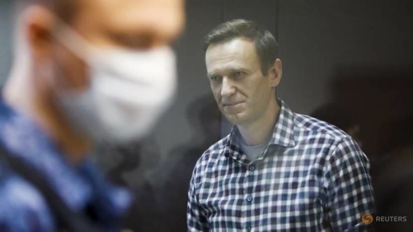 US imposes sanctions on Russia over poisoning of Navalny US imposes sanctions on Russia over poisoning of Navalny