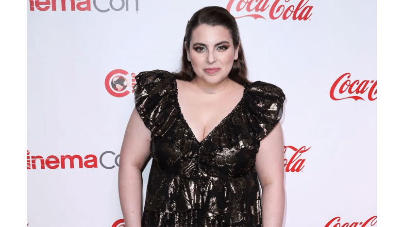 Beanie Feldstein fell 'specifically' for Bonnie Chance Roberts Beanie Feldstein fell 'specifically' for Bonnie Chance Roberts