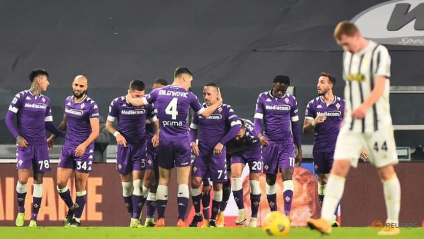 Football: Fiorentina hand 10-man Juve first league defeat this season Football: Fiorentina hand 10-man Juve first league defeat this season