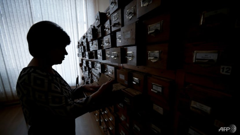 Russians search for Jewish roots to flee draft Russians search for Jewish roots to flee draft