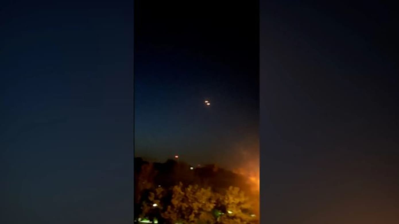 伊朗境内疑遭以色列无人机袭击