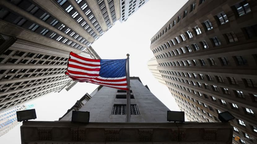 Stocks tumble, US bond yields rise on strong jobs report Stocks tumble, US bond yields rise on strong jobs report