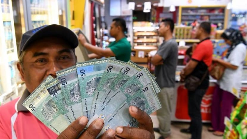 Singapore dollar’s rise against the ringgit accelerates to 2018 high