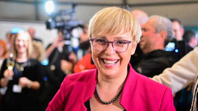 第二轮投票初步结果出炉 律师穆萨尔成斯洛文尼亚首位女总统