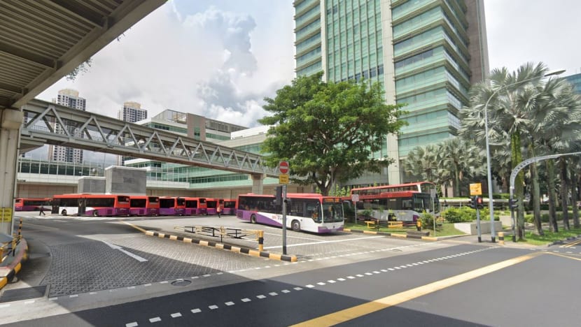 'No evidence' of COVID-19 spread to commuters following detection of bus interchange clusters: Iswaran 'No evidence' of COVID-19 spread to commuters following detection of bus interchange clusters: Iswaran