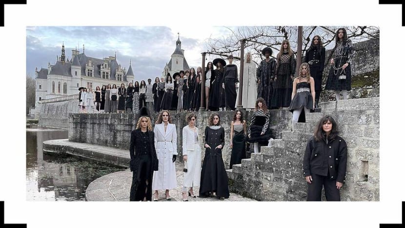 What to put your money on in 2021, fashion-wise? Casual comfort and iconic designs What to put your money on in 2021, fashion-wise? Casual comfort and iconic designs