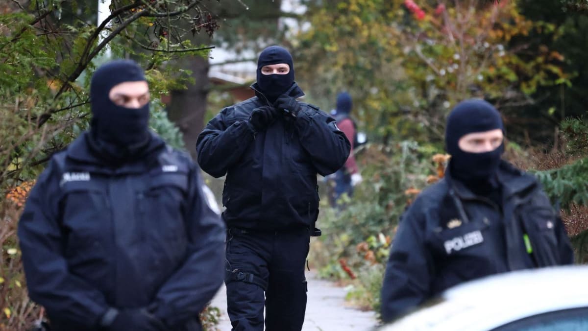 Germany arrests 25 suspected of far-right plot to overthrow state - TODAY
