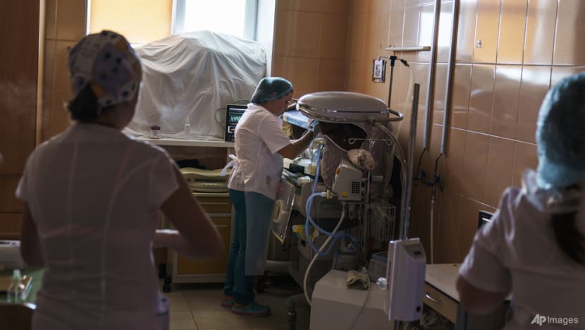 On Ukraine’s front line, a fight to save premature babies On Ukraine’s front line, a fight to save premature babies