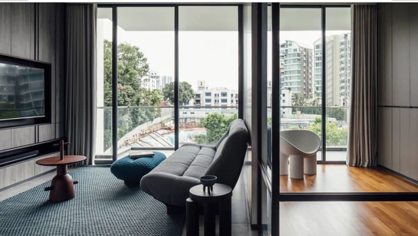 Can a small apartment be made to feel larger and more luxurious?