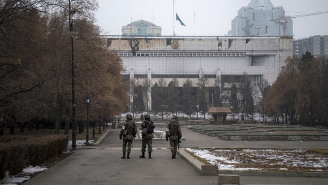 哈萨克斯坦把上周暴乱归咎于外国武装分子