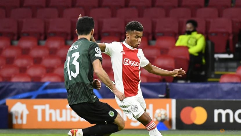 Benfica sign Brazil forward Neres from Shakhtar Donetsk Benfica sign Brazil forward Neres from Shakhtar Donetsk