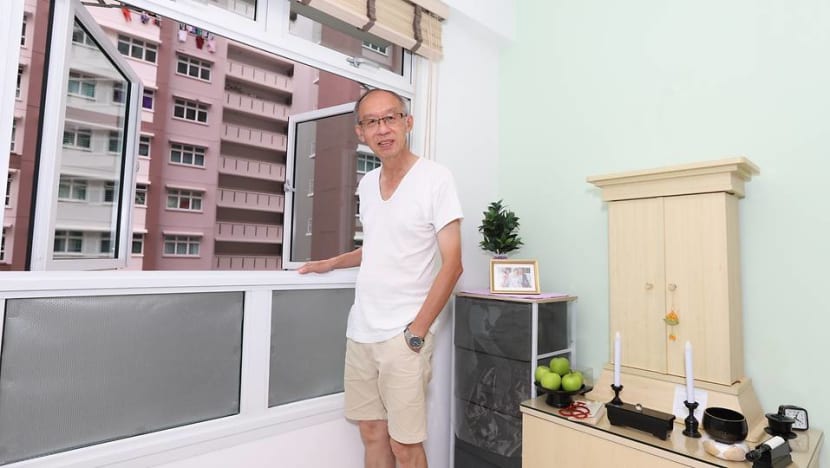 Half of all new two-room HDB Flexi flats booked by elderly buyers; singles bought 38% of units Half of all new two-room HDB Flexi flats booked by elderly buyers; singles bought 38% of units