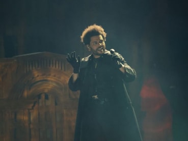 The Weeknd cancels concert in California mid-performance, says he lost his voice