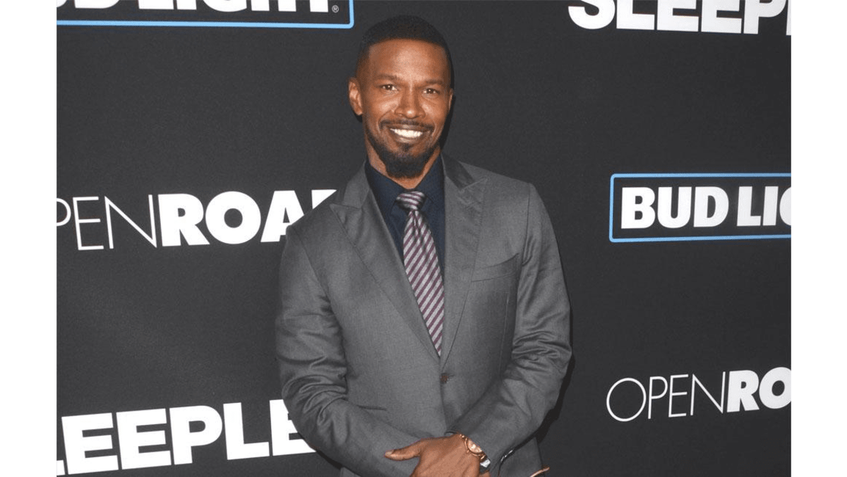 Jamie Foxx Walks Out Of Interview After Katie Holmes Questions 8days 