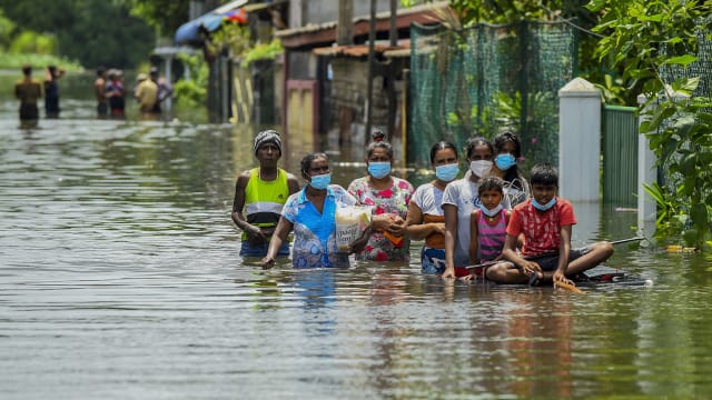 斯里兰卡连降豪雨引发水灾和泥石流 导致至少17人丧命