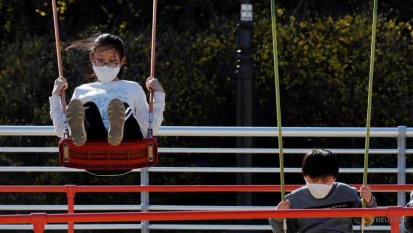 South Korea's new daily COVID-19 cases fall to 98 South Korea's new daily COVID-19 cases fall to 98